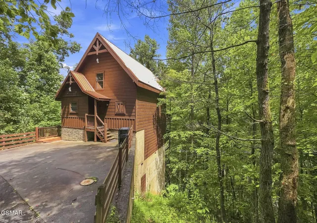 1st image of 2416 Balsam Circle, Sevierville, TN 37876 | MLS# 3518977