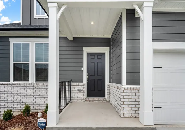 Photo 2 of Single family home for sale at 1016 Lionheart Dr, Hermitage, TN 37076 | MLS# 3531013 | Listing updated on 2026-10-07
