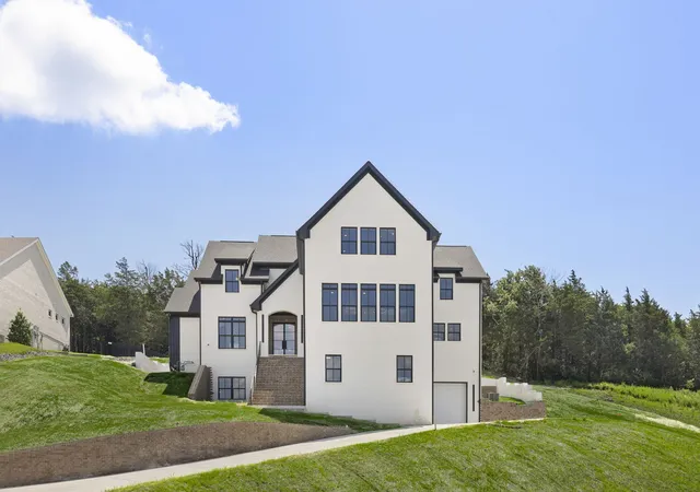Photo 3 of Mansion for sale at 1884 Barnstaple Ln, Brentwood, TN 37027 | MLS# 3526833 | Listing updated on 2026-08-26