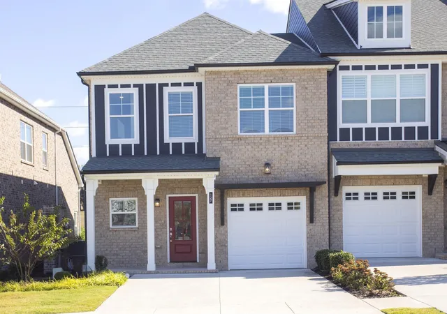 1st image of 127 Dameron Dr, Hendersonville, TN 37075 | MLS# 3519027