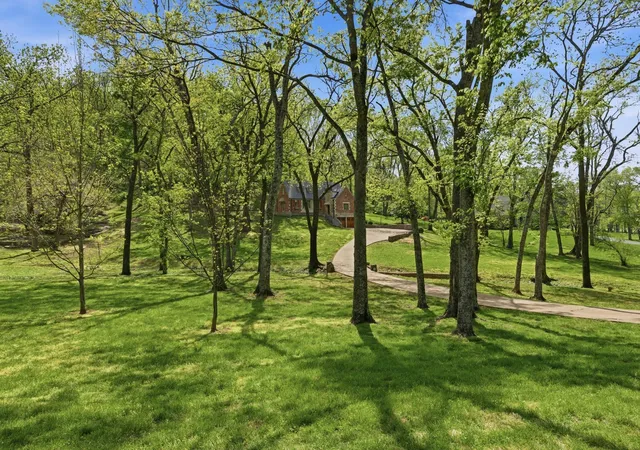 1st image of 5123 Stanford Dr, Nashville, TN 37215 | MLS# 3519026