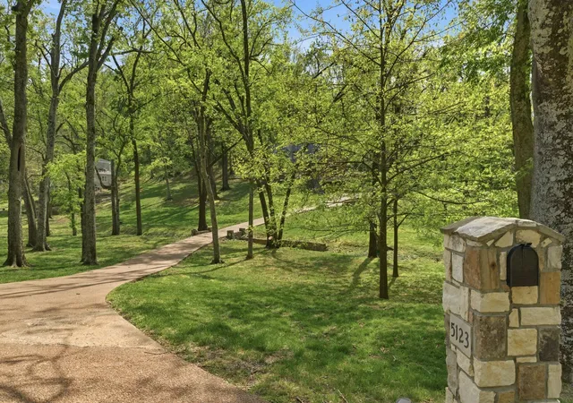 3rd image of 5123 Stanford Dr, Nashville, TN 37215 | MLS# 3519026