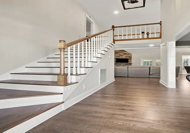 Photo 4 of Single family home for sale at 2053 Hickory Dr, Springfield, TN 37172 | MLS# 3520569 | Listing updated on 2026-08-22