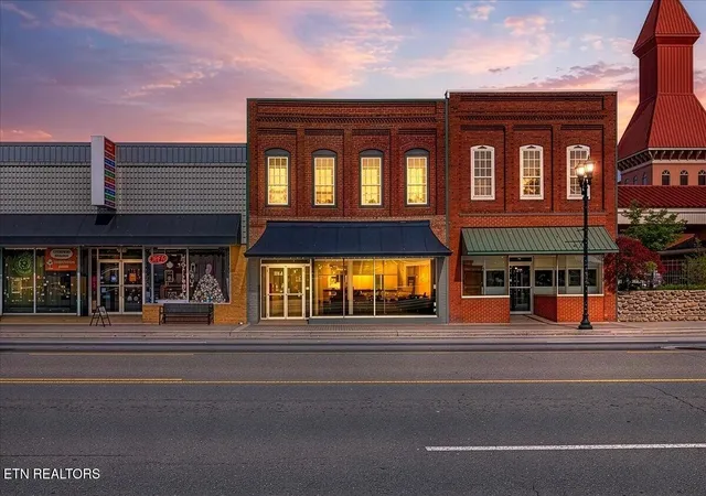 1st image of 726 Tennessee Ave, Etowah, TN 37331 | MLS# 3519039