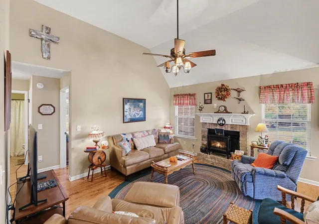 Photo 4 of Single family home for sale at 1310 Precept Dr, Murfreesboro, TN 37129 | MLS# 3527537 | Listing updated on 2026-10-29
