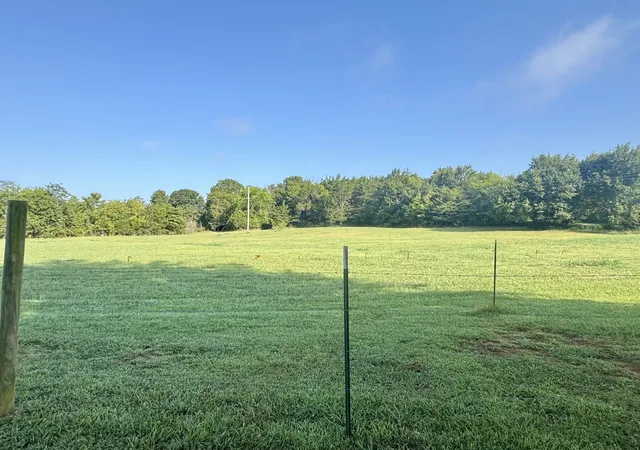 Photo 1 of Manufactured home for sale at 5242 Lunns Store Rd, Chapel Hill, TN 37034 | MLS# 3519252 | Listing updated on 2026-10-01