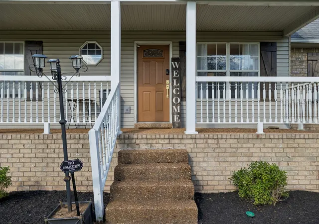 Photo 4 of Single family home for sale at 636 Shelley Dr, Mount Juliet, TN 37122 | MLS# 3519126 | Listing updated on 2026-10-10