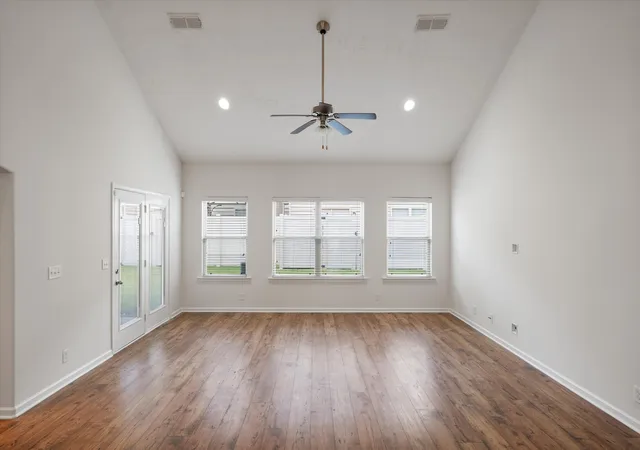 Photo 4 of Townhouse for sale at 4336 Sunday Silence Way, Murfreesboro, TN 37128 | MLS# 3529963 | Listing updated on 2026-09-13