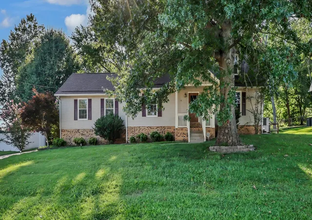 4th image of 1025 Hillshire Dr, Clarksville, TN 37043 | MLS# 3520199
