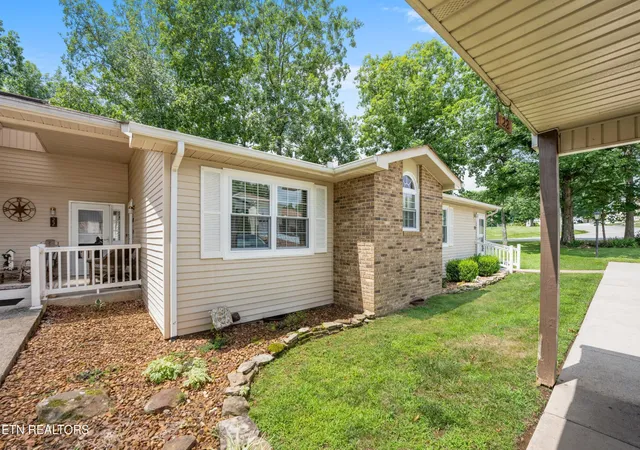 3rd image of 20 Hickory Hollow Circle, Crossville, TN 38555 | MLS# 3519160
