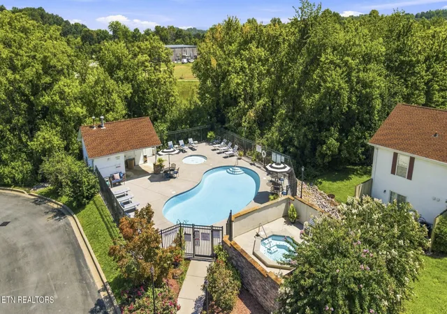 5th image of 533 Orchard Valley Way #UNIT 332, Sevierville, TN 37862 | MLS# 3519171