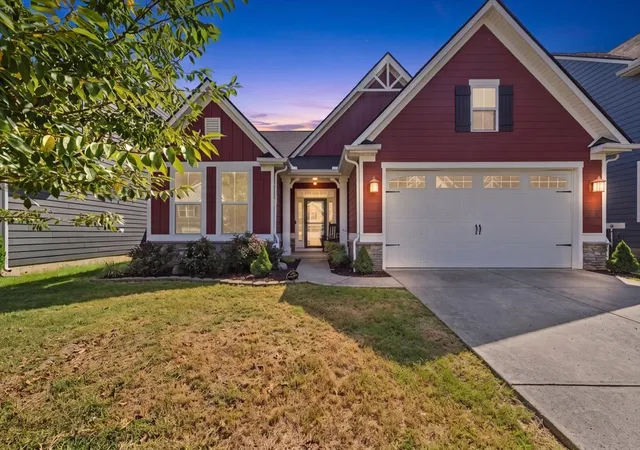 Photo 1 of Single family home for sale at 2827 Leatherwood Dr, Murfreesboro, TN 37128 | MLS# 3531070 | Listing updated on 2026-09-02