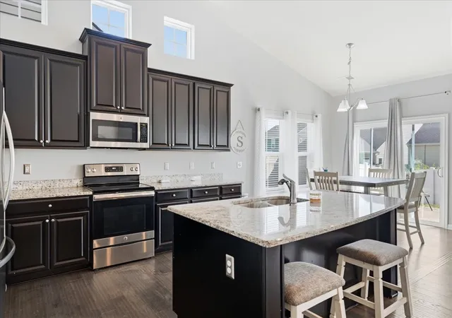 Photo 2 of Single family home for sale at 2827 Leatherwood Dr, Murfreesboro, TN 37128 | MLS# 3531070 | Listing updated on 2026-10-16