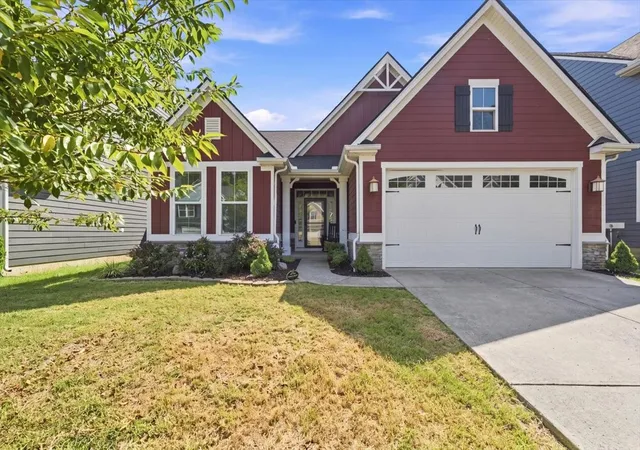 Photo 2 of Single family home for sale at 2827 Leatherwood Dr, Murfreesboro, TN 37128 | MLS# 3531070 | Listing updated on 2026-09-02