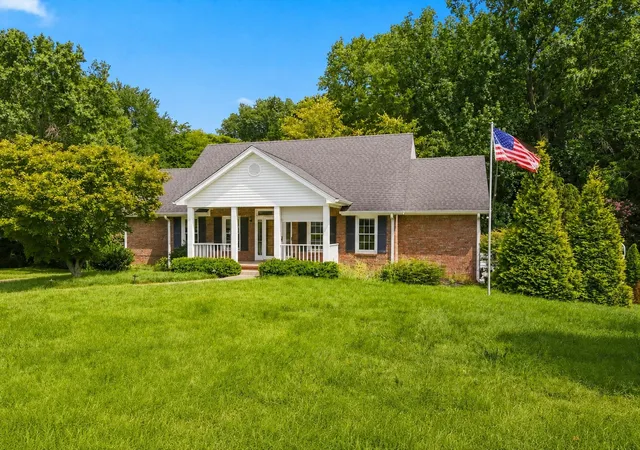 2nd image of 2714 Runnymeade Dr, Clarksville, TN 37043 | MLS# 3519282