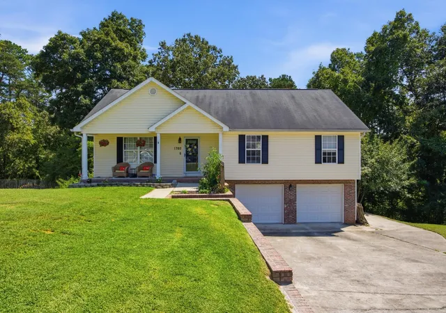 Photo 1 of Single family home for sale at 1760 Haleigh Terrace, Soddy Daisy, TN 37379 | MLS# 3519229 | Listing updated on 2026-09-14
