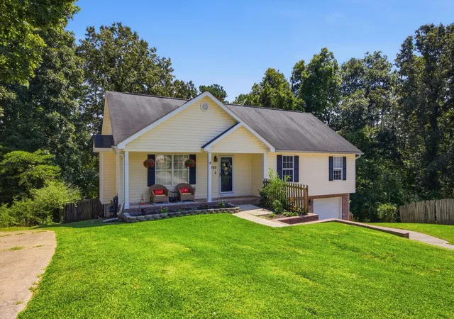 Photo 3 of Single family home for sale at 1760 Haleigh Terrace, Soddy Daisy, TN 37379 | MLS# 3519229 | Listing updated on 2026-09-14