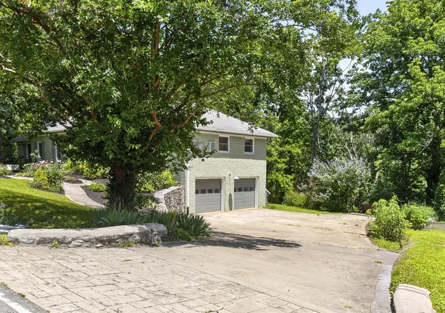 3rd image of 1234 Jefferson Davis Dr, Brentwood, TN 37027 | MLS# 3521115