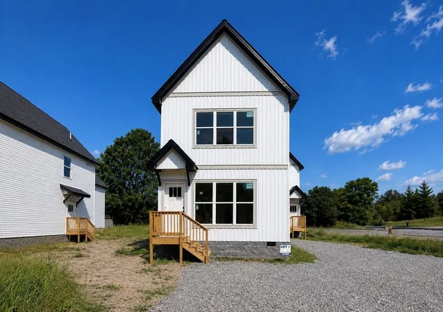 Single family home for sale at 212 2nd Street, Guthrie, KY 42234 | MLS# 3545842