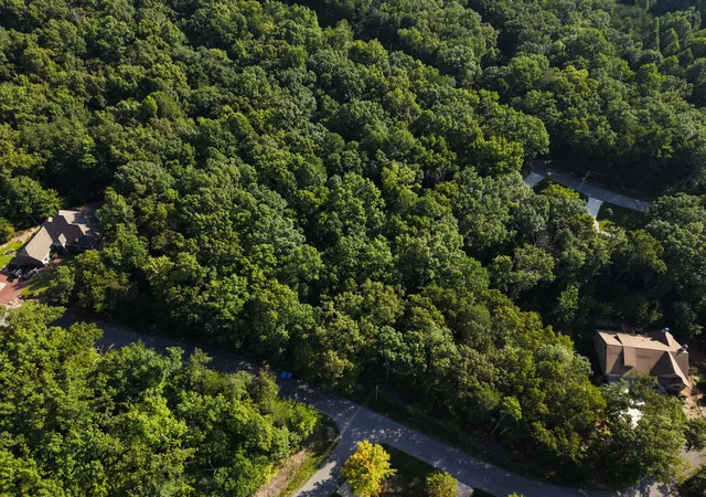 Photo 1 of Land for sale at 25 Chatham Ct, Crossville, TN 38558 | MLS# 3520371 | Listing updated on 2026-08-29