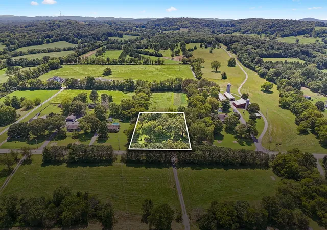 Photo 2 of Land for sale at 8170 Trousdale Ferry Pike, Lebanon, TN 37090 | MLS# 3526749 | Listing updated on 2026-09-30