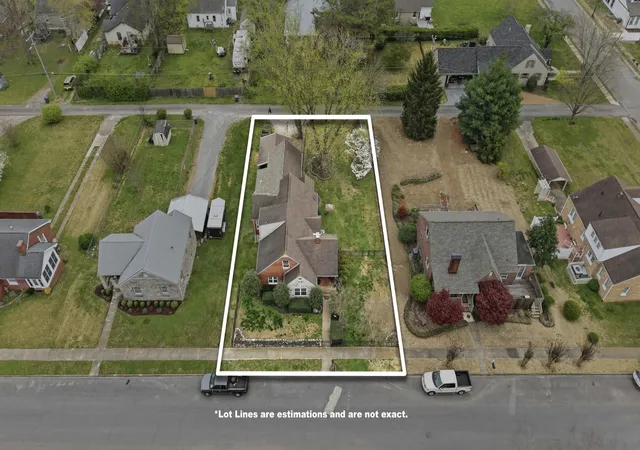 2nd image of 505 4th Ave, Fayetteville, TN 37334 | MLS# 3519347