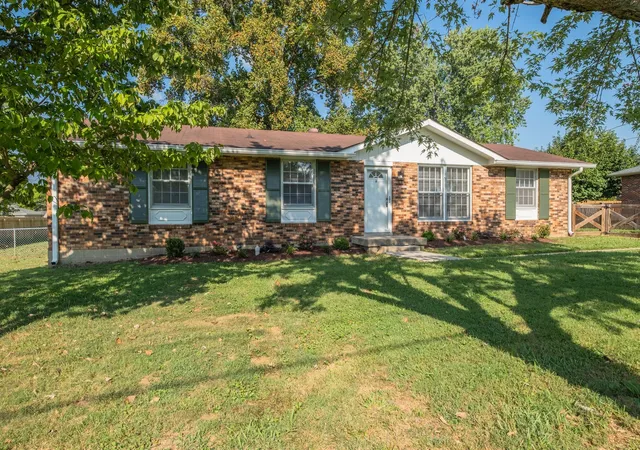 Photo 3 of Single family home for sale at 117 Greenyards Pl, Hendersonville, TN 37075 | MLS# 3529401 | Listing updated on 2026-09-15