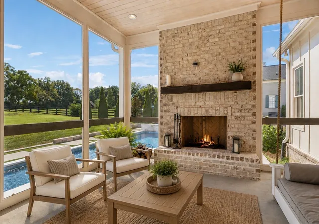 Photo 1 of Mansion for sale at 1013 Buena Vista Dr, Franklin, TN 37069 | MLS# 3527492 | Listing updated on 2026-10-05
