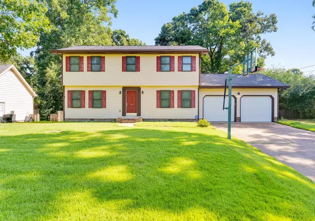 1st image of 9415 Seasons Dr, Chattanooga, TN 37421 | MLS# 3519329