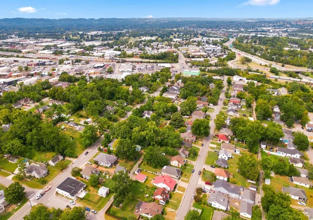 28th image of 305 Valeria St, Nashville, TN 37210 | MLS# 3520195