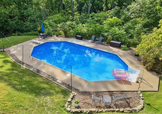 1st image of 1718 Lake Wood Circle, Hixson, TN 37343 | MLS# 3520173