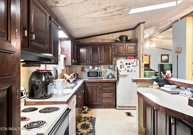 4th image of 1649 Six Mile Cemetery Rd, Maryville, TN 37803 | MLS# 3520204