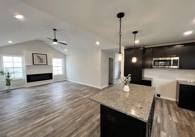 Photo 1 of Single family home for sale at 1154 Tybee Dr, Clarksville, TN 37042 | MLS# 3520237 | Listing updated on 2026-10-09