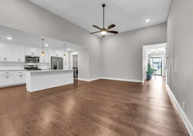 Photo 3 of Single family home for sale at 836 Jersey Dr, Clarksville, TN 37043 | MLS# 3520356 | Listing updated on 2026-09-19