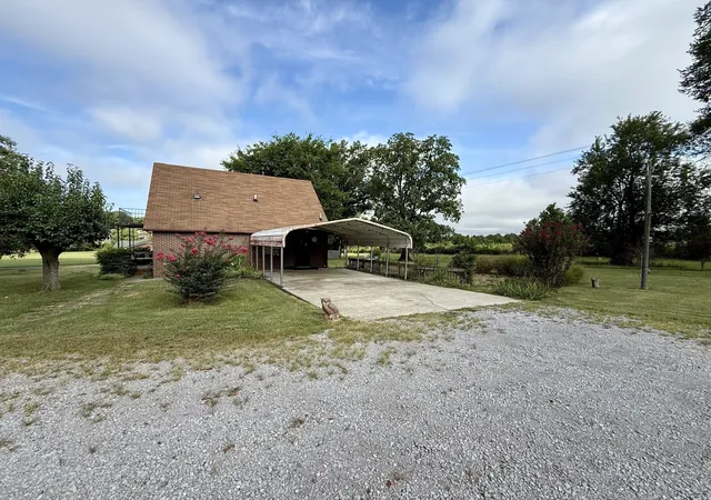 Photo 3 of Single family home for sale at 1408 Holly Grove Road, Lewisburg, TN 37091 | MLS# 3520254 | Listing updated on 2026-08-21