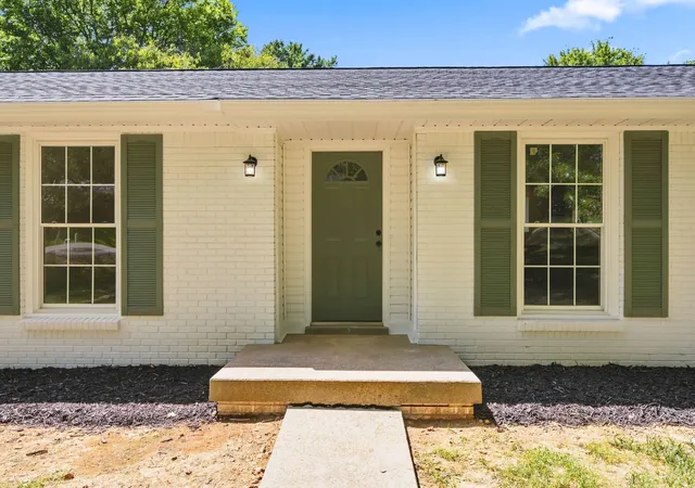 2nd image of 1788 Theresa Dr, Clarksville, TN 37043 | MLS# 3520284