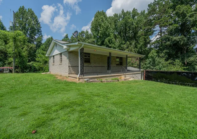 Photo 3 of Single family home for sale at 265 Country Ln, Lenoir City, TN 37771 | MLS# 3529741 | Listing updated on 2026-09-01