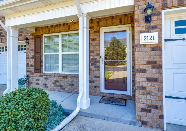Photo 1 of Townhouse for sale at 2121 Calydon Ct, Murfreesboro, TN 37128 | MLS# 3520404 | Listing updated on 2026-09-23