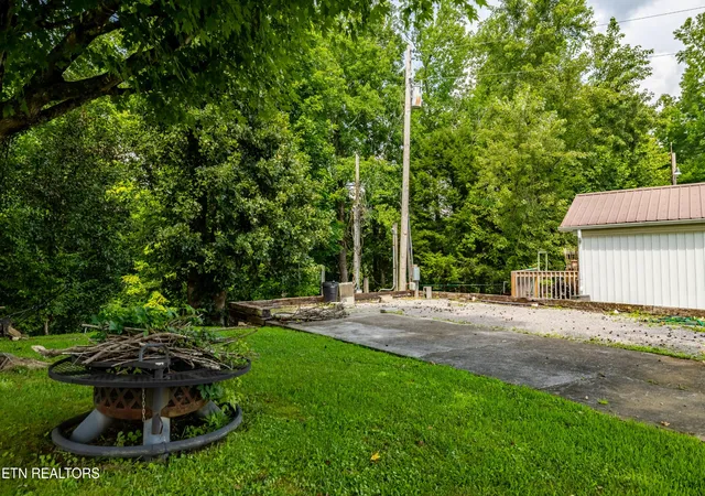 4th image of 449 Mountain Thrush Dr, Townsend, TN 37882 | MLS# 3520365