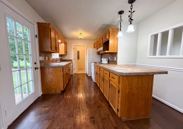 2nd image of 610 W Harper Rd, Portland, TN 37148 | MLS# 3520506