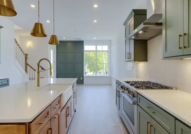 2nd image of 110 Myrtle St #Unit C, Nashville, TN 37206 | MLS# 3524703
