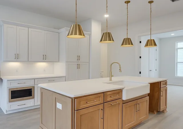 3rd image of 110 Myrtle St #Unit D, Nashville, TN 37206 | MLS# 3524702