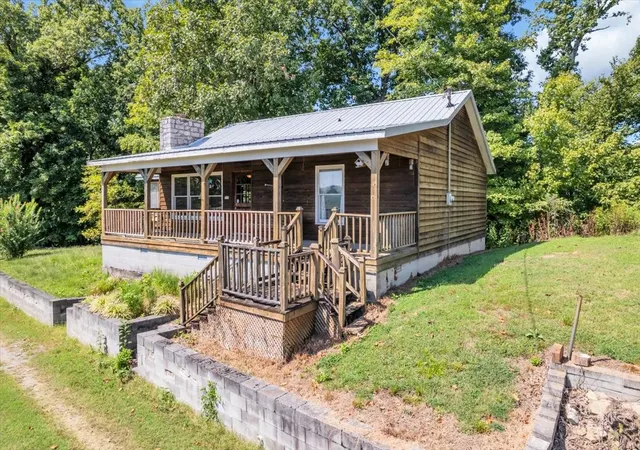 Photo 1 of Single family home for sale at 7383 Dale Ridge Rd, Lancaster, TN 38569 | MLS# 3520573 | Listing updated on 2026-08-30