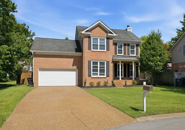 Photo 2 of Single family home for sale at 632 Independence Dr E, Franklin, TN 37067 | MLS# 3531242 | Listing updated on 2026-09-02