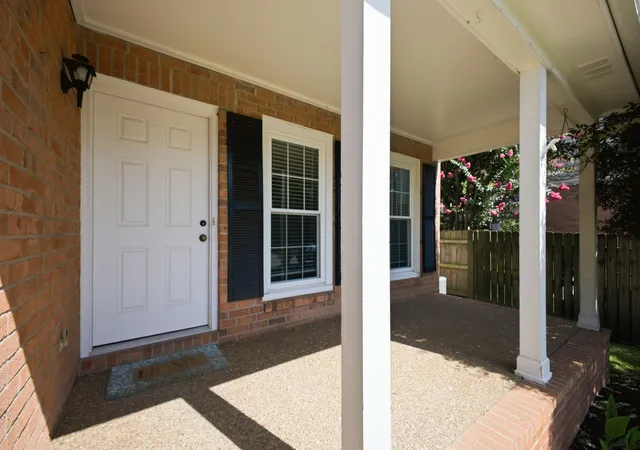 Photo 3 of Single family home for sale at 632 Independence Dr E, Franklin, TN 37067 | MLS# 3531242 | Listing updated on 2026-09-02