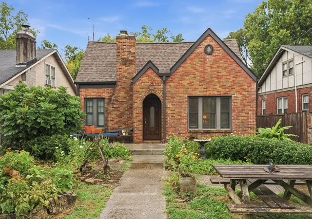 Photo 1 of Sale Pending at 1207 Howard Ave, Nashville, TN 37216 | MLS# 3526899 | Listing updated on 2026-08-29