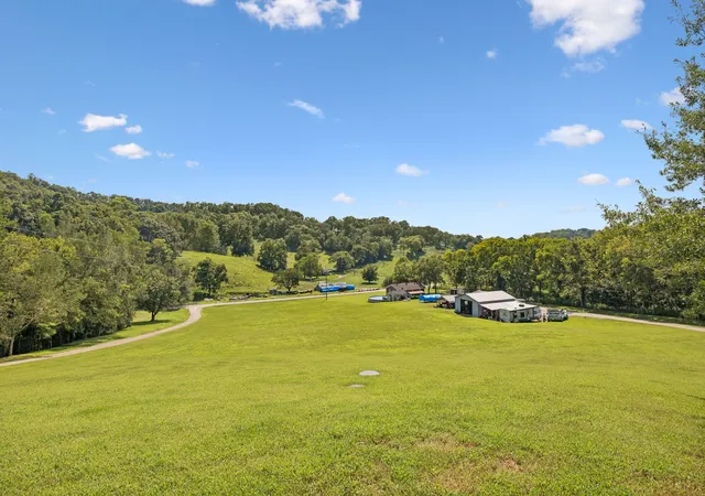 Photo 3 of Single family home for sale at 4456 Jackson Hollow Rd, Franklin, TN 37064 | MLS# 3520762 | Listing updated on 2026-08-27