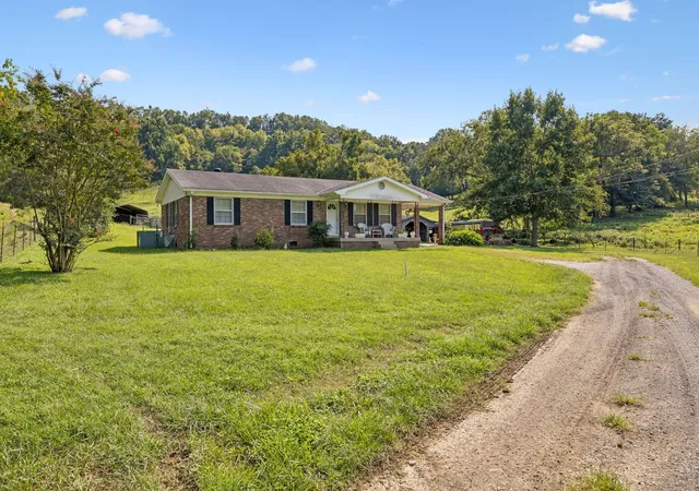 Photo 4 of Single family home for sale at 4456 Jackson Hollow Rd, Franklin, TN 37064 | MLS# 3520762 | Listing updated on 2026-08-27