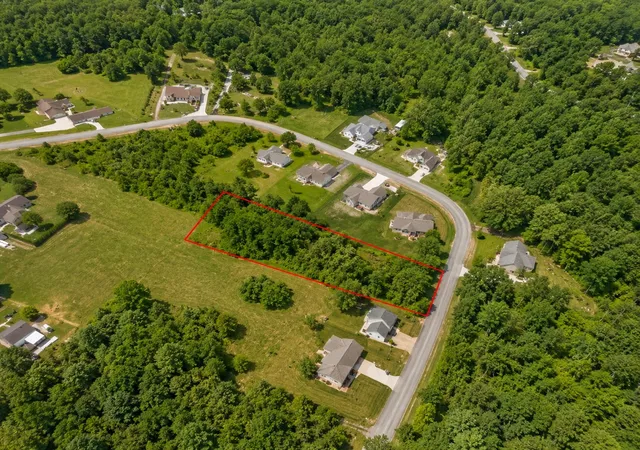 2nd image of 128 Twin Oaks Dr, Rockwood, TN 37854 | MLS# 3523637