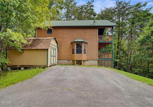 1st image of 2921 Barnes Dr, Sevierville, TN 37862 | MLS# 3520448